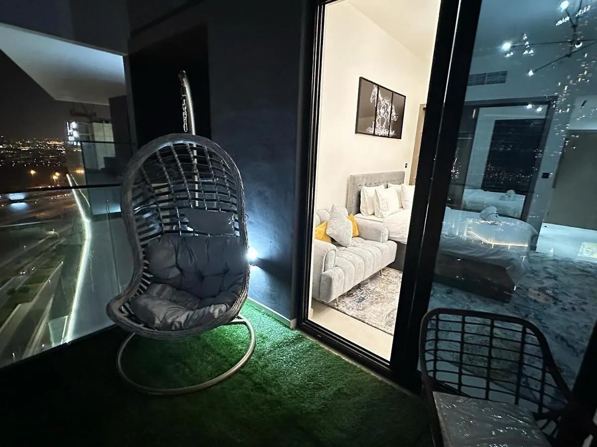 Binghatti Canal Suites Smart Home By Kings Holiday Dubaj Prázdninový dům