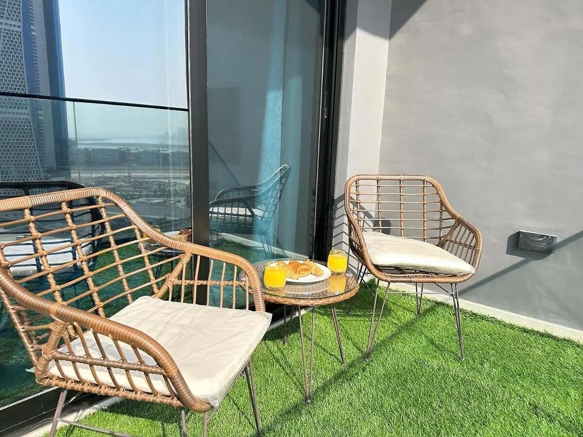 Binghatti Canal Suites Smart Home By Kings Holiday Dubai United Arab Emirates